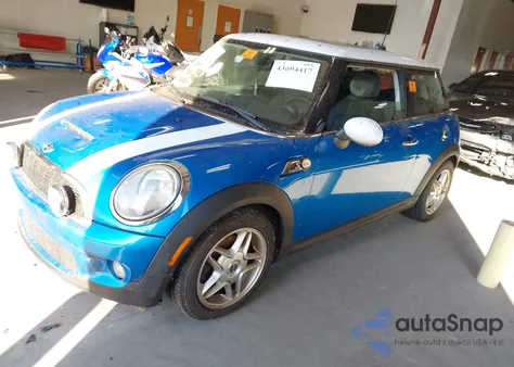 2009 Mini Cooper S из США, поврежденный, VIN WMWMF73519TW83349